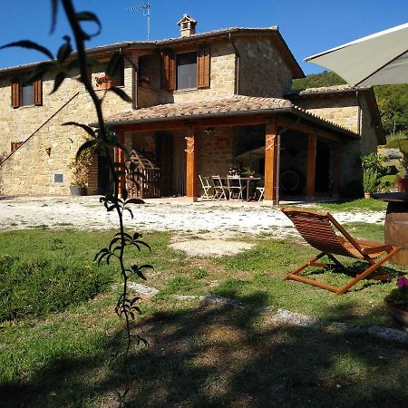 Agriturismo Casa Del Nonno Valfabbrica Exterior photo