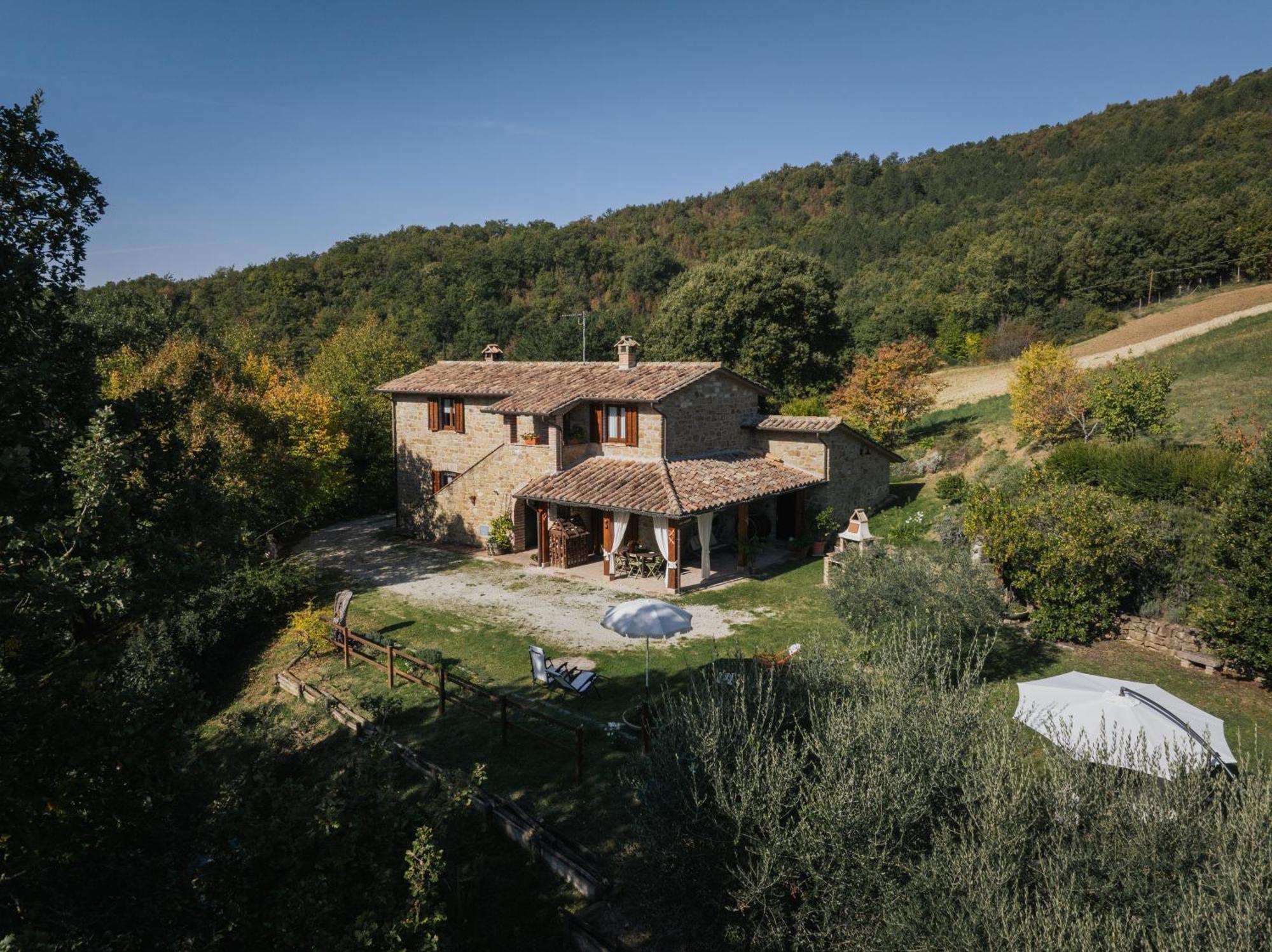 Agriturismo Casa Del Nonno Valfabbrica Exterior photo