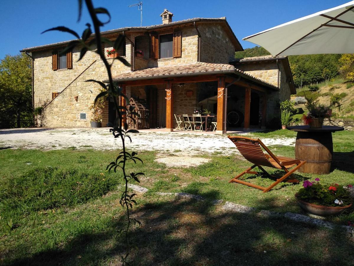 Agriturismo Casa Del Nonno Valfabbrica Exterior photo